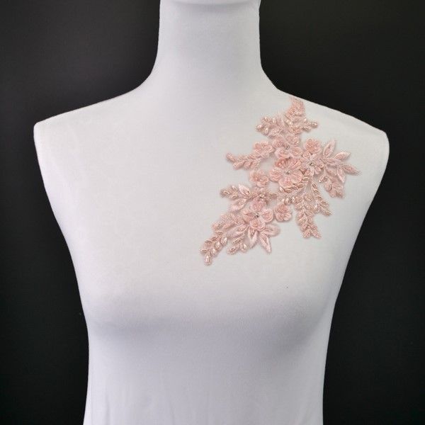Applicatie voor jurk boeket roze - linkerkant