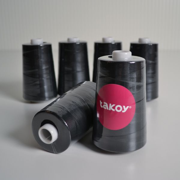 Overlock/coverlock polyester naaigaren TKY 5000 zwart