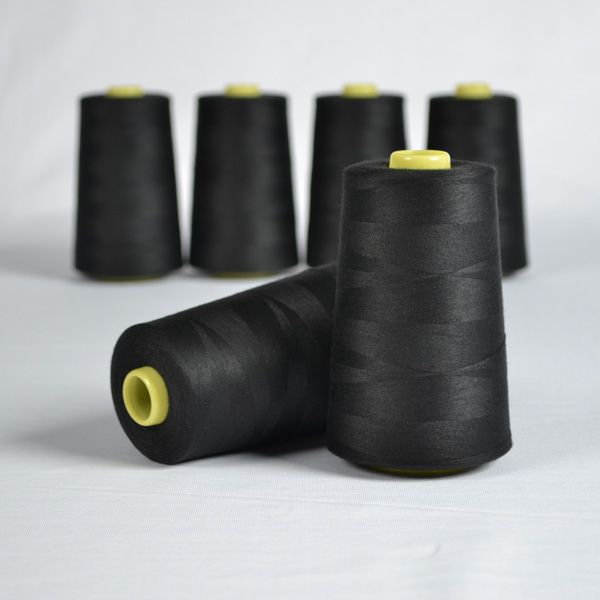 Overlock / coverlock polyester naaigaren NTF 5000 zwart