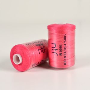 Polyester naaigaren NTF 1000 magenta