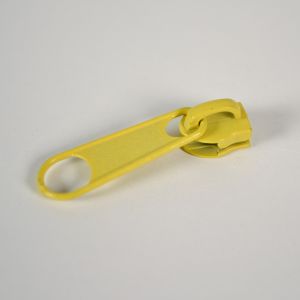 Metalen schuiver TKY voor rits met hanger #3 mm geel